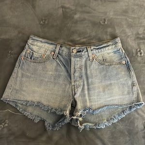 501 Levi Shorts